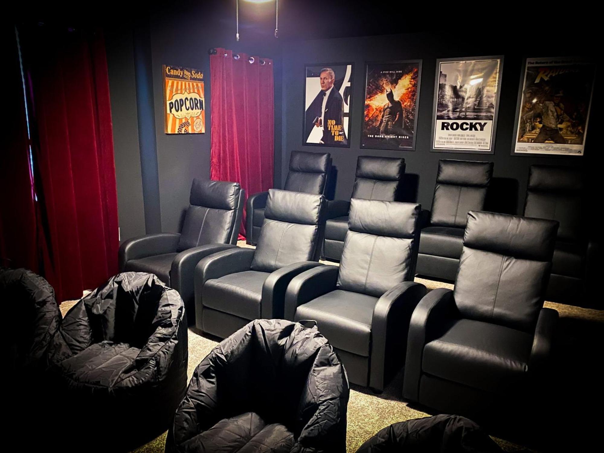 Magical Family Vacation Home Near Disney World At Storey Lake, Star Wars Gameroom, Pool, Theater, Mickey Slide, Sleeps Up To 28 Kissimmee Exterior foto